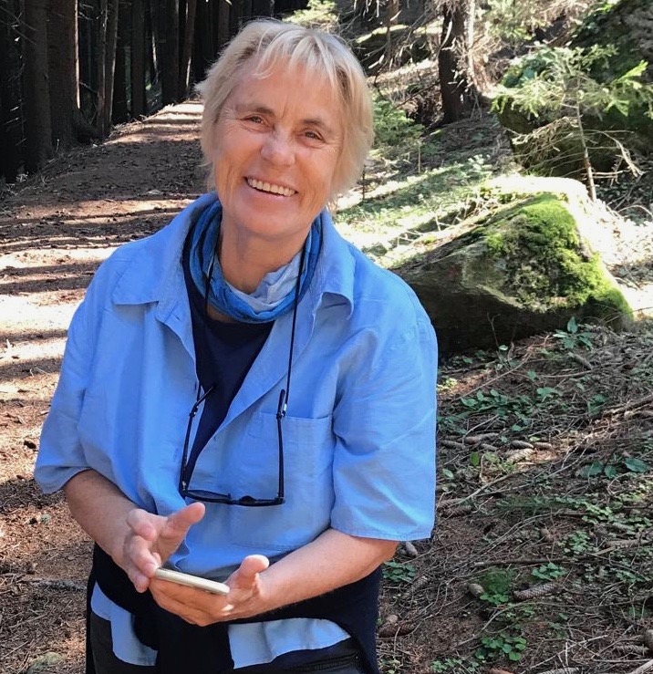Die Grazer Germanistin Hildegard Kokarnig hat sich auf die Integrative Poesie- und Bibliotherapie spezialisiert.